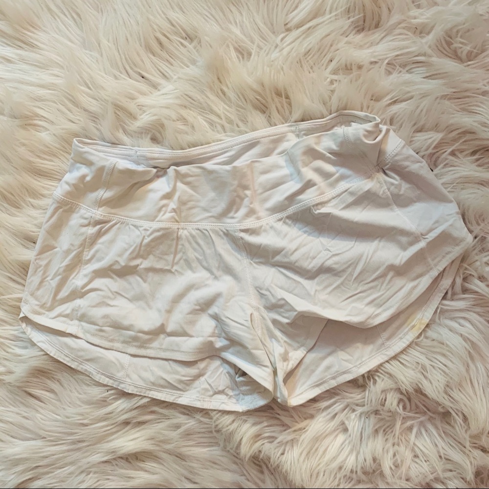 Lululemon Speed Up shorts 2.5”